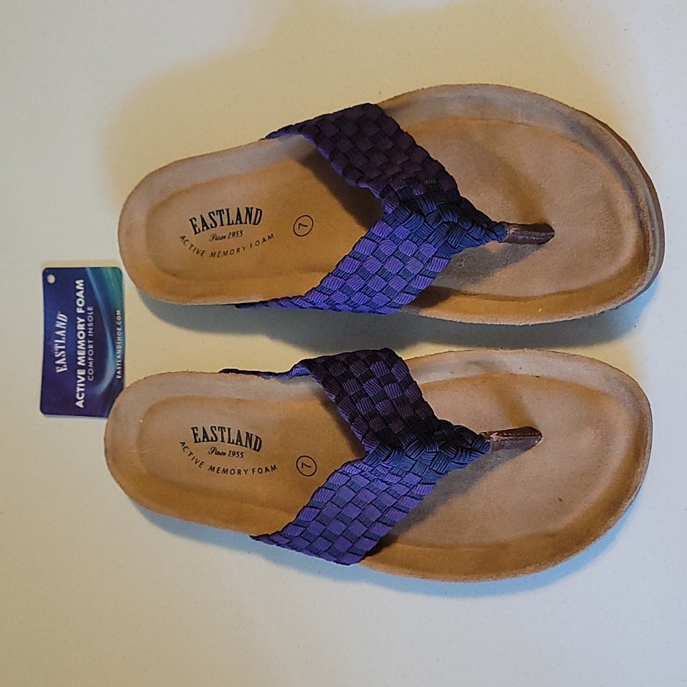 Eastland Flip Flops - 7